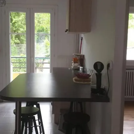 Superbe T3 Traversant Avec Place De Parking Apartamento Rodez